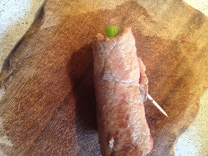 Roulade gewickelt und gebraten